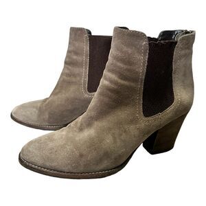Aquatalia Fabian booties size ten brown